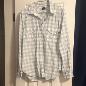 UNTUCKit Light Blue and White Checkered Women's Top